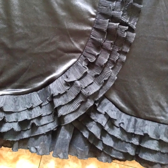 Fashion Nova Bittersweet Ruffle mini skirt, 1X - Picture 2 of 6